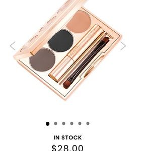 Brow makeover kit by Reema